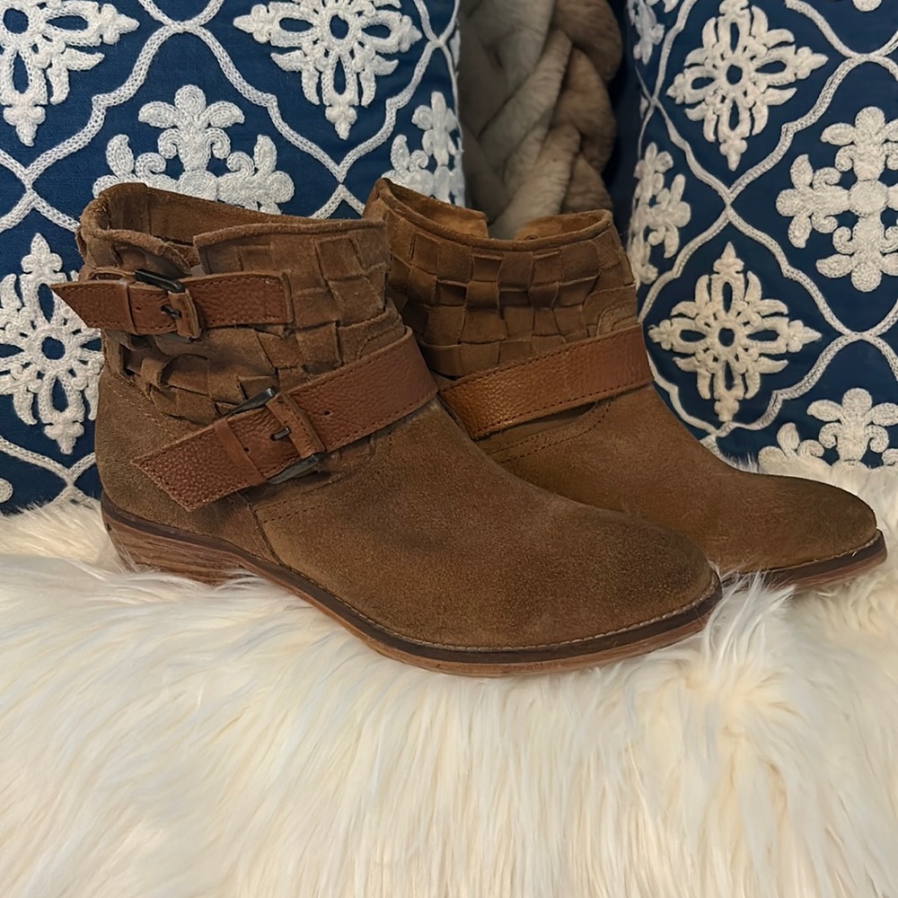 Adam Tucker Ankle Boots - Western Vibe